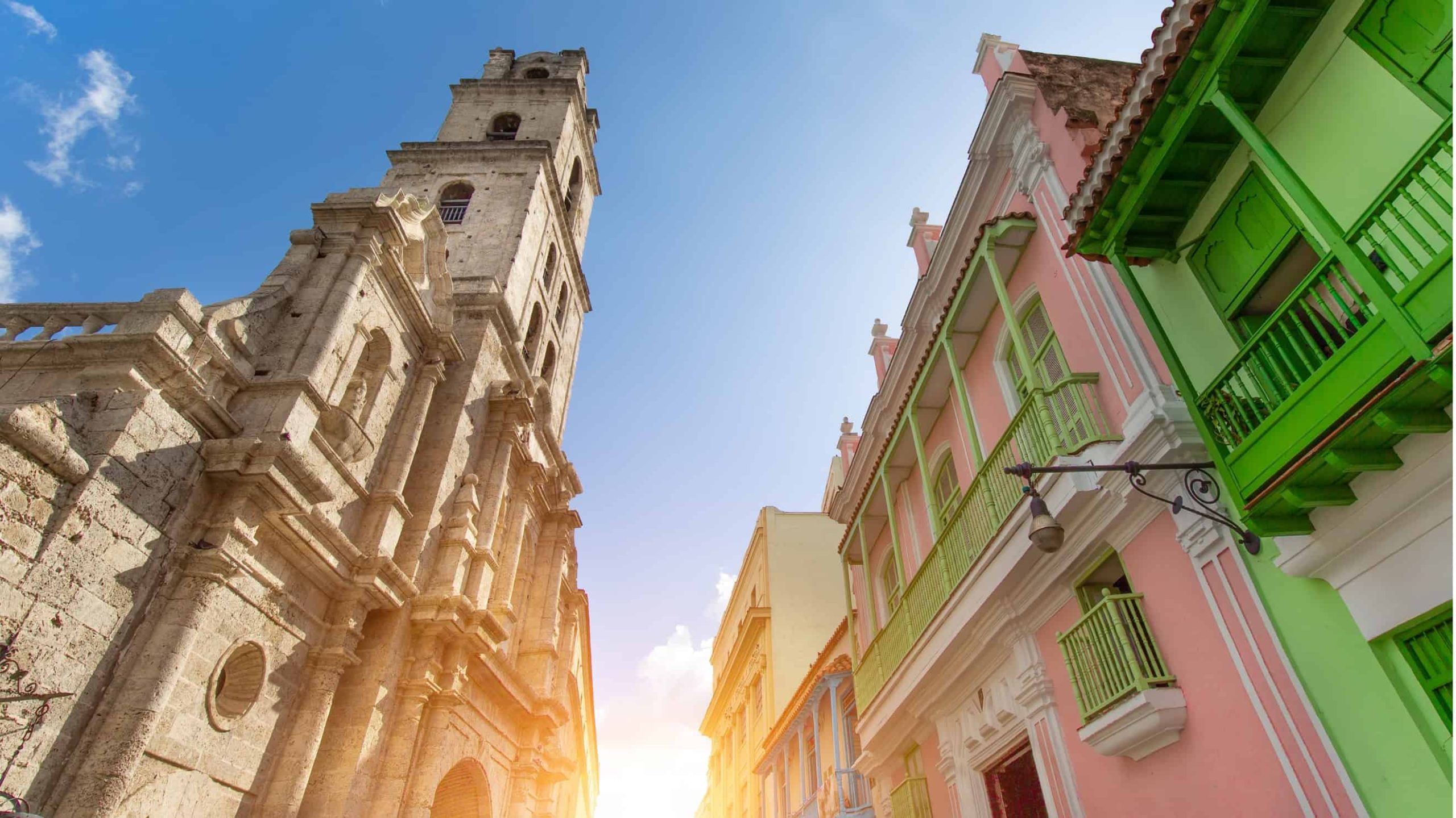 Old-Havana-Plaza-Catedral-SkydreamTravel
