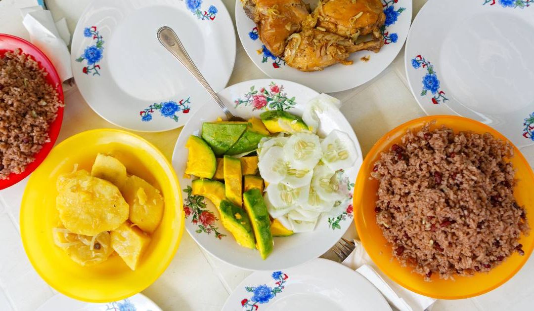 Η Ψυχή της Κούβας μέσα από την Κουζίνα της: Μια Γευστική Περιπέτεια